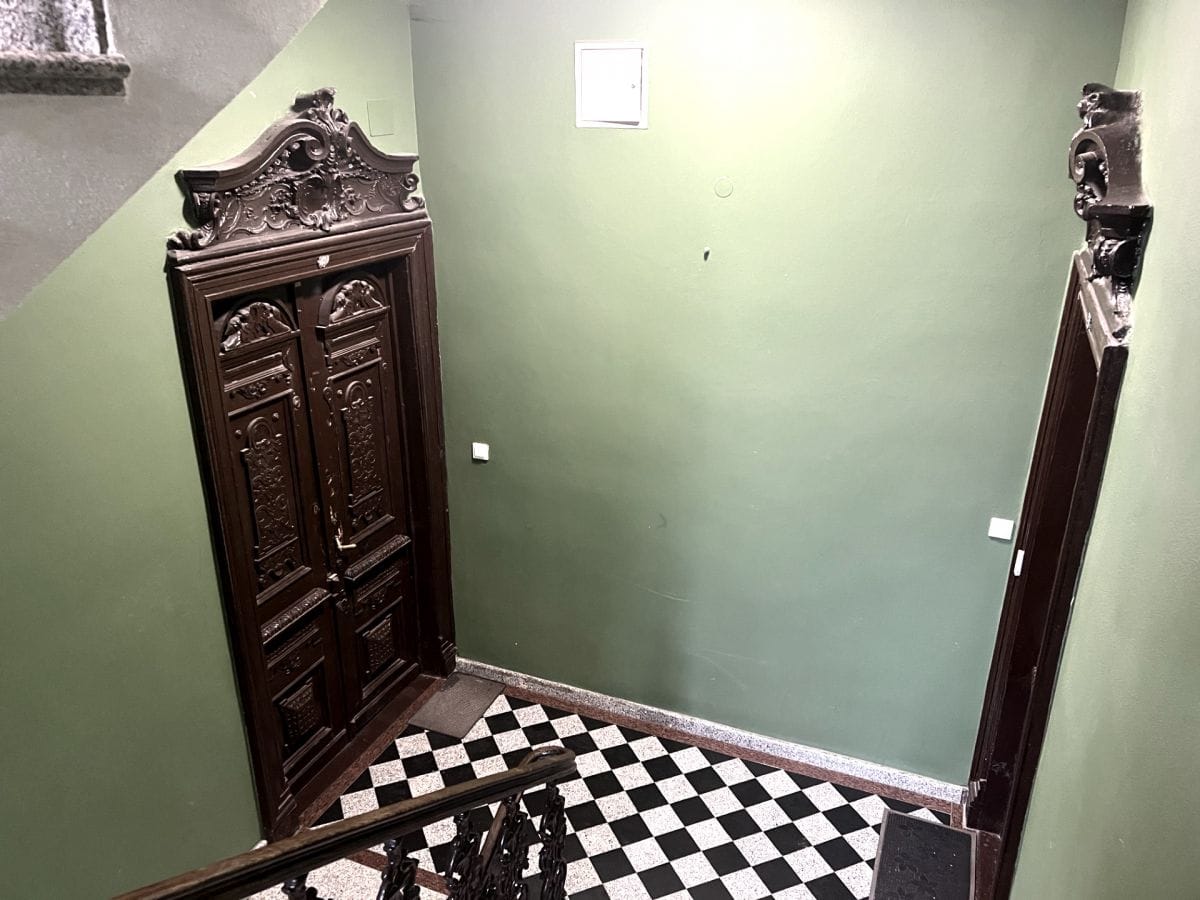 Mieszkanie 5 pokojowe na Sprzedaż