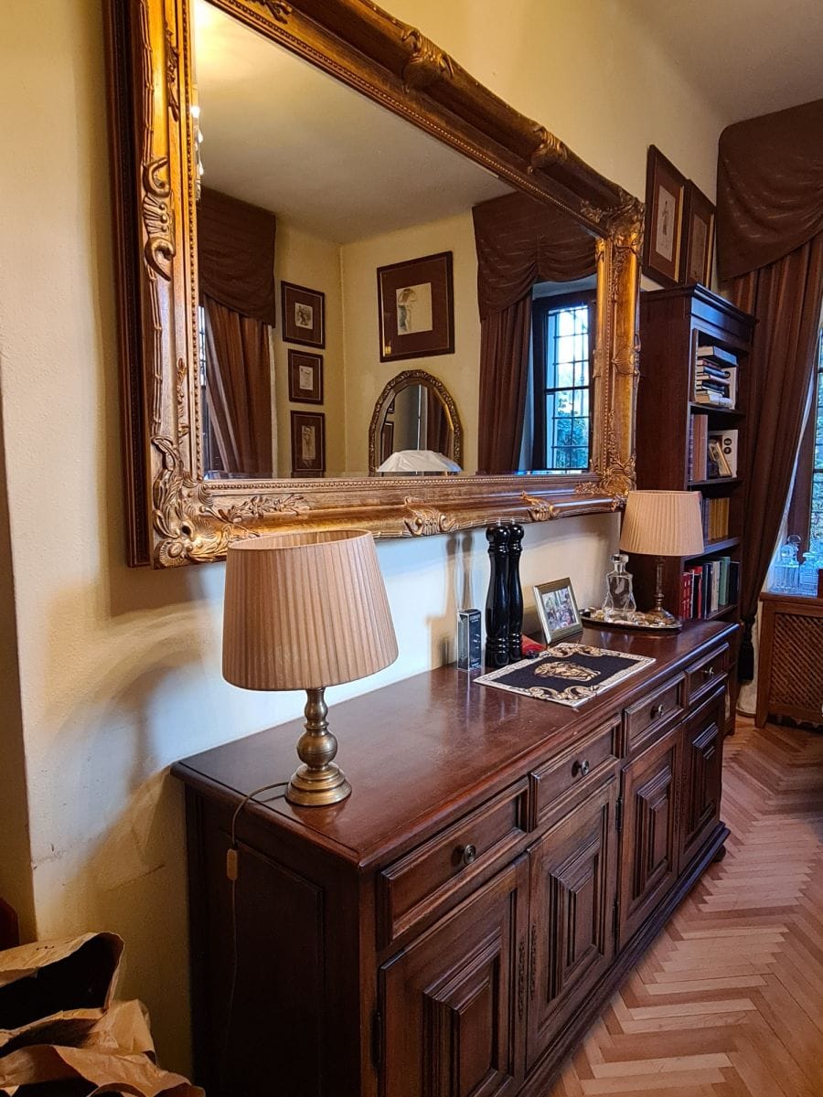 Mieszkanie 8 pokojowe na Sprzedaż