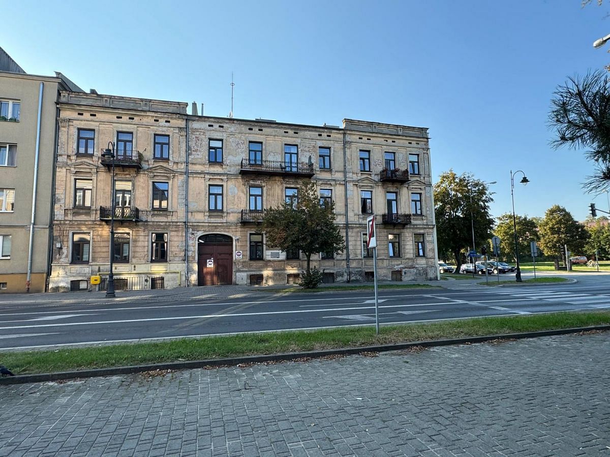 Lokal użytkowy  pokojowe na Sprzedaż