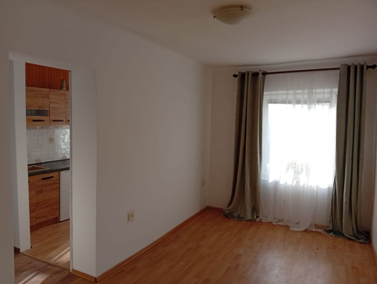 Lokal użytkowy  pokojowe na Sprzedaż