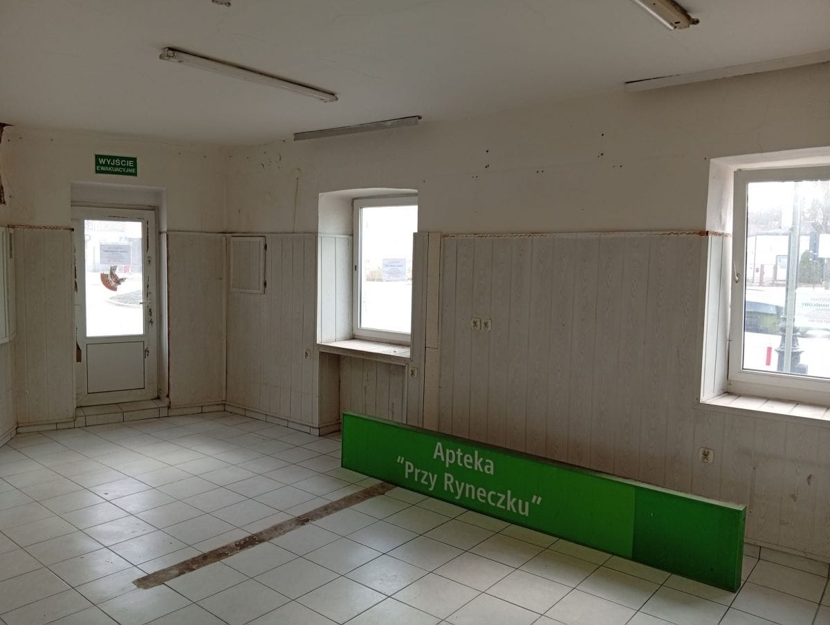 Lokal użytkowy  pokojowe na Sprzedaż