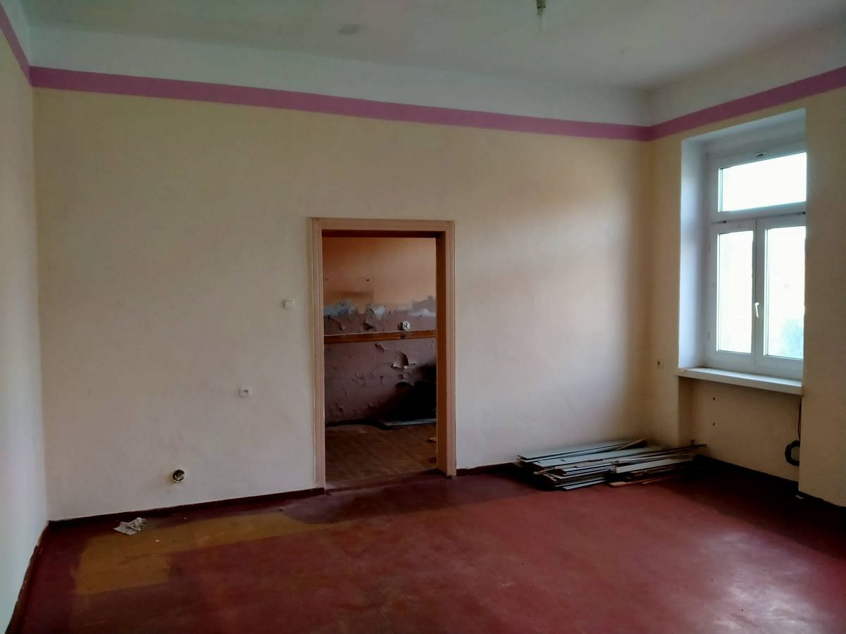 Lokal użytkowy  pokojowe na Sprzedaż