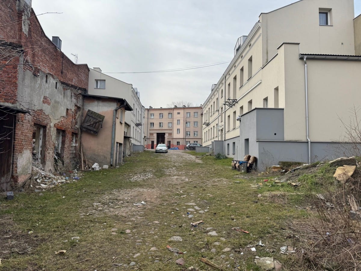 Lokal użytkowy  pokojowe na Sprzedaż