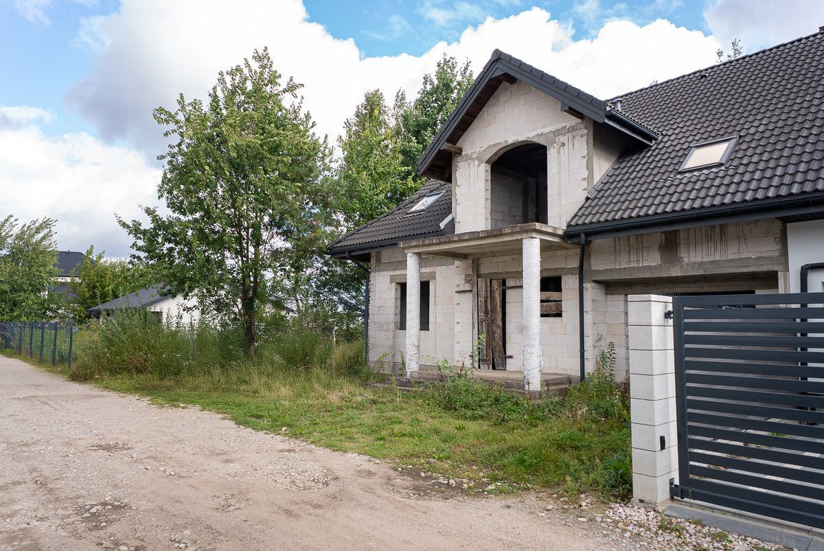 Dom 6 pokojowe na Sprzedaż