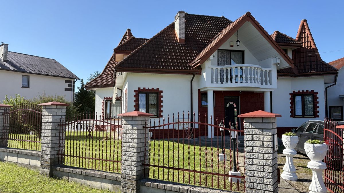Dom 6 pokojowe na Sprzedaż