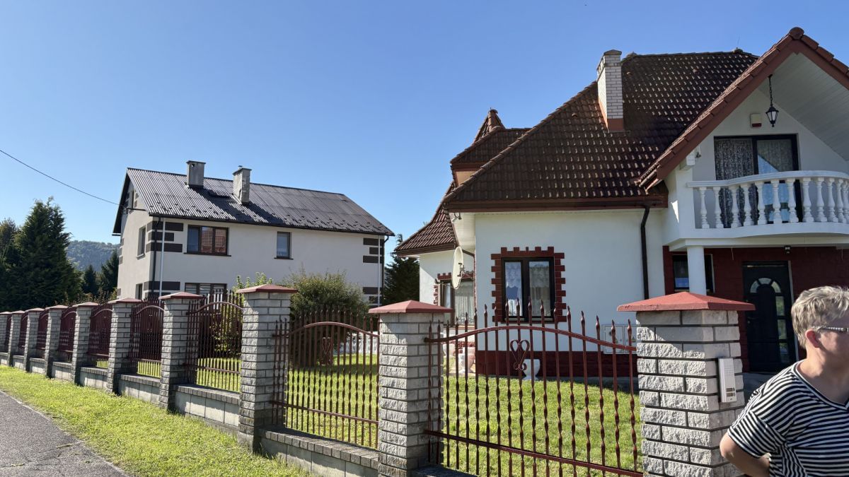 Dom 6 pokojowe na Sprzedaż
