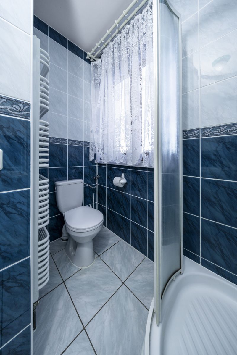 Dom 6 pokojowe na Sprzedaż