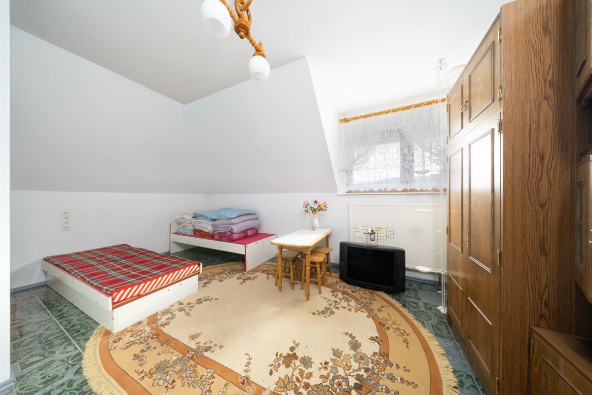 Dom 6 pokojowe na Sprzedaż