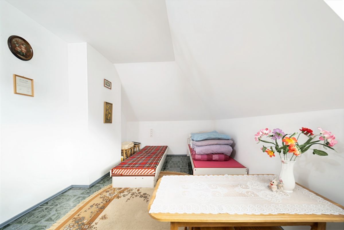 Dom 6 pokojowe na Sprzedaż