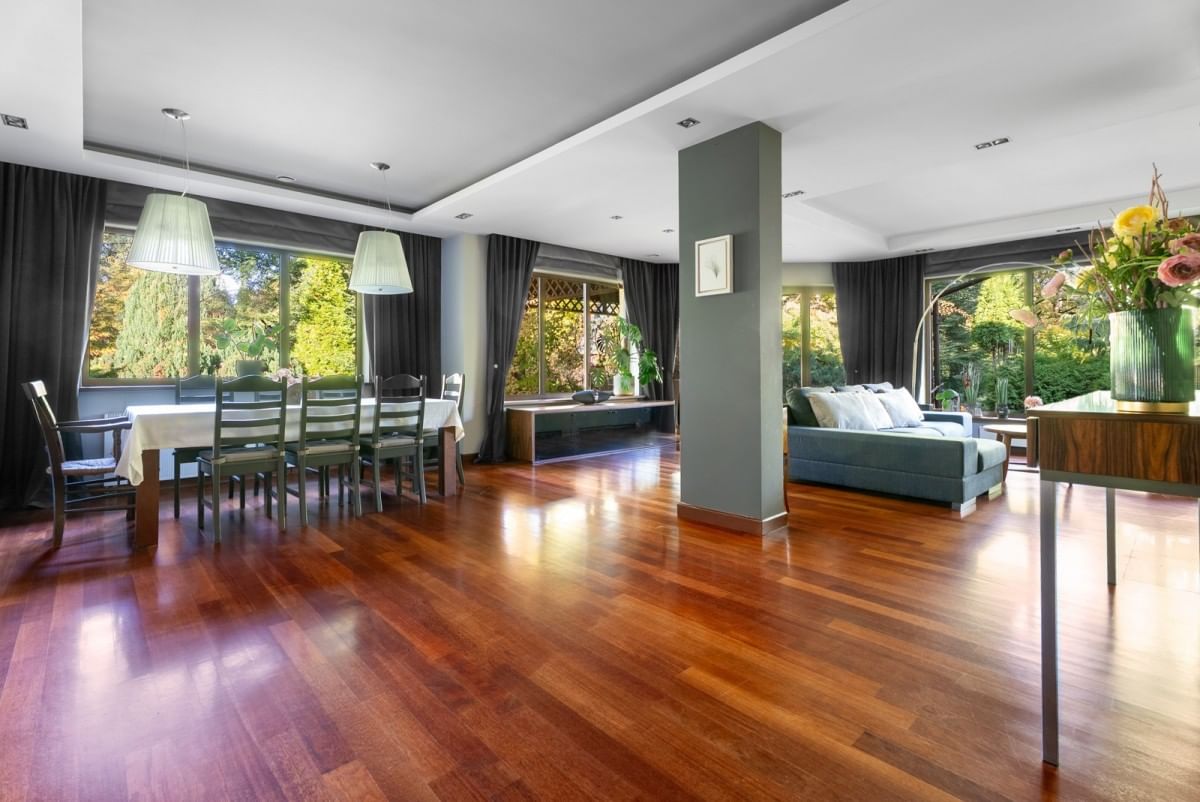 Dom 5 pokojowe na Sprzedaż