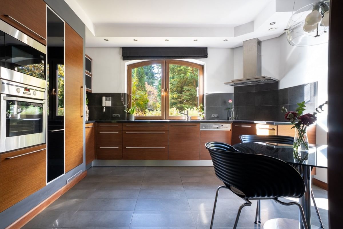 Dom 5 pokojowe na Sprzedaż