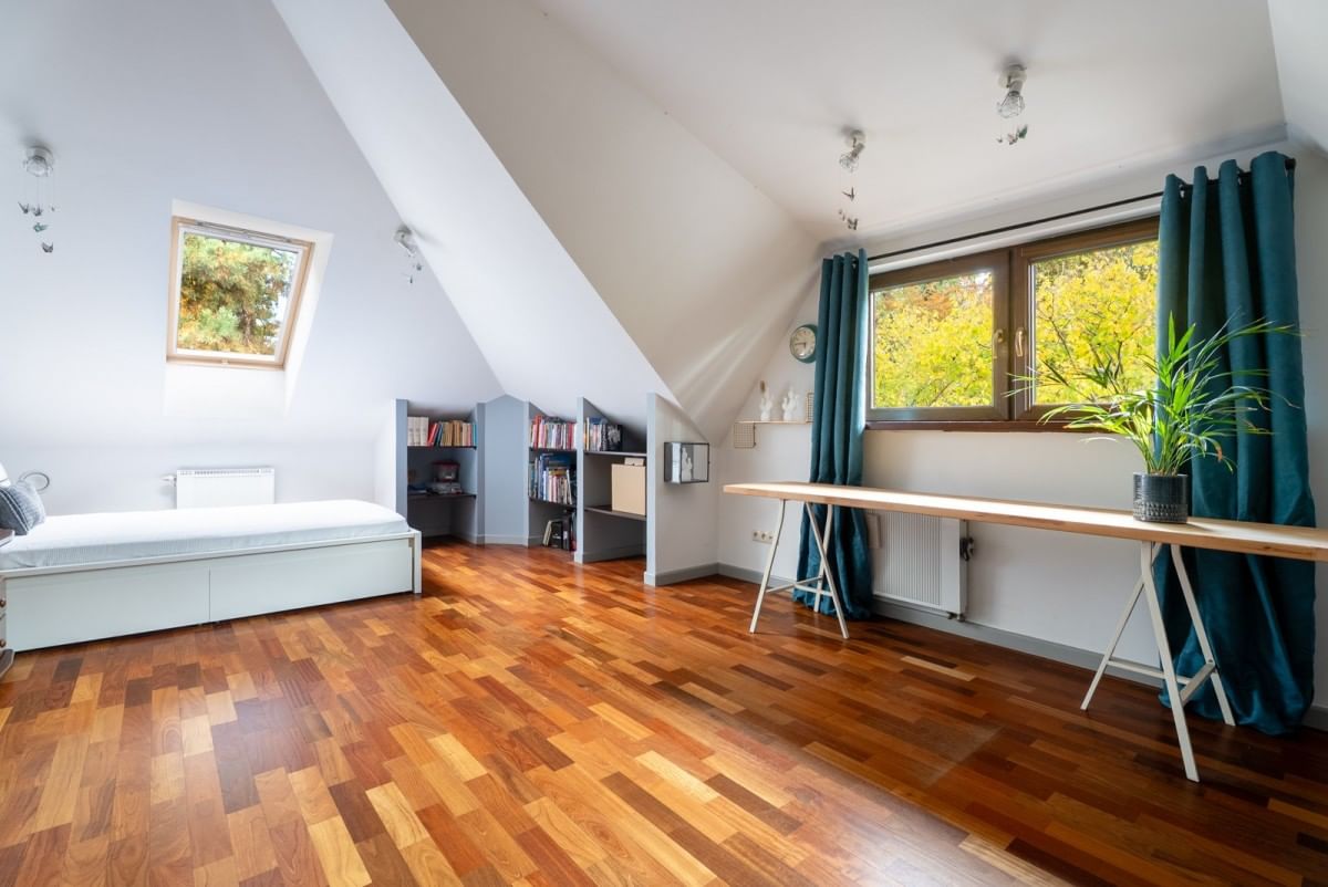 Dom 5 pokojowe na Sprzedaż