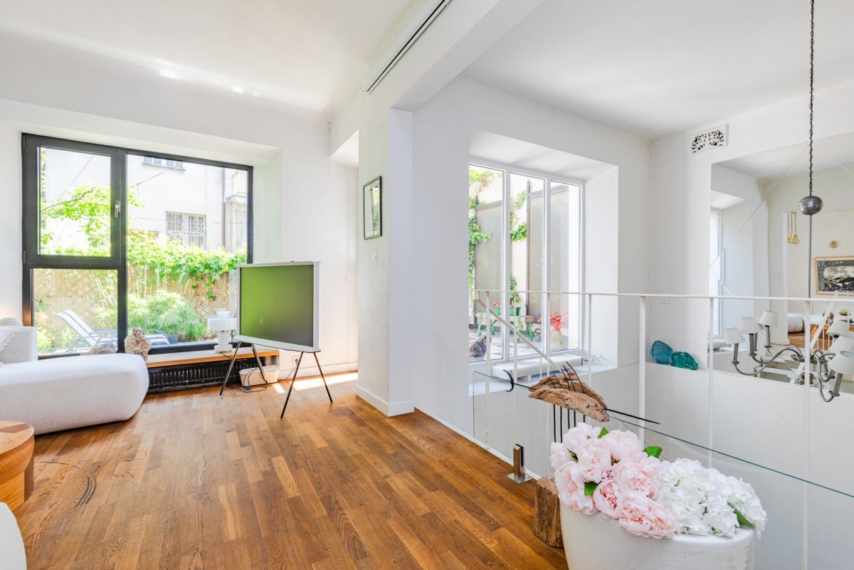 Mieszkanie 5 pokojowe na Sprzedaż