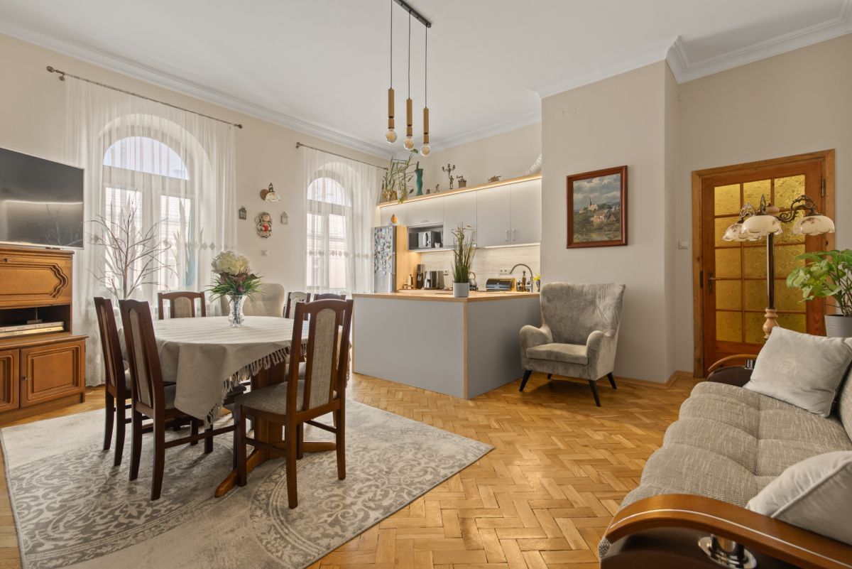 Mieszkanie 3 pokojowe na Sprzedaż