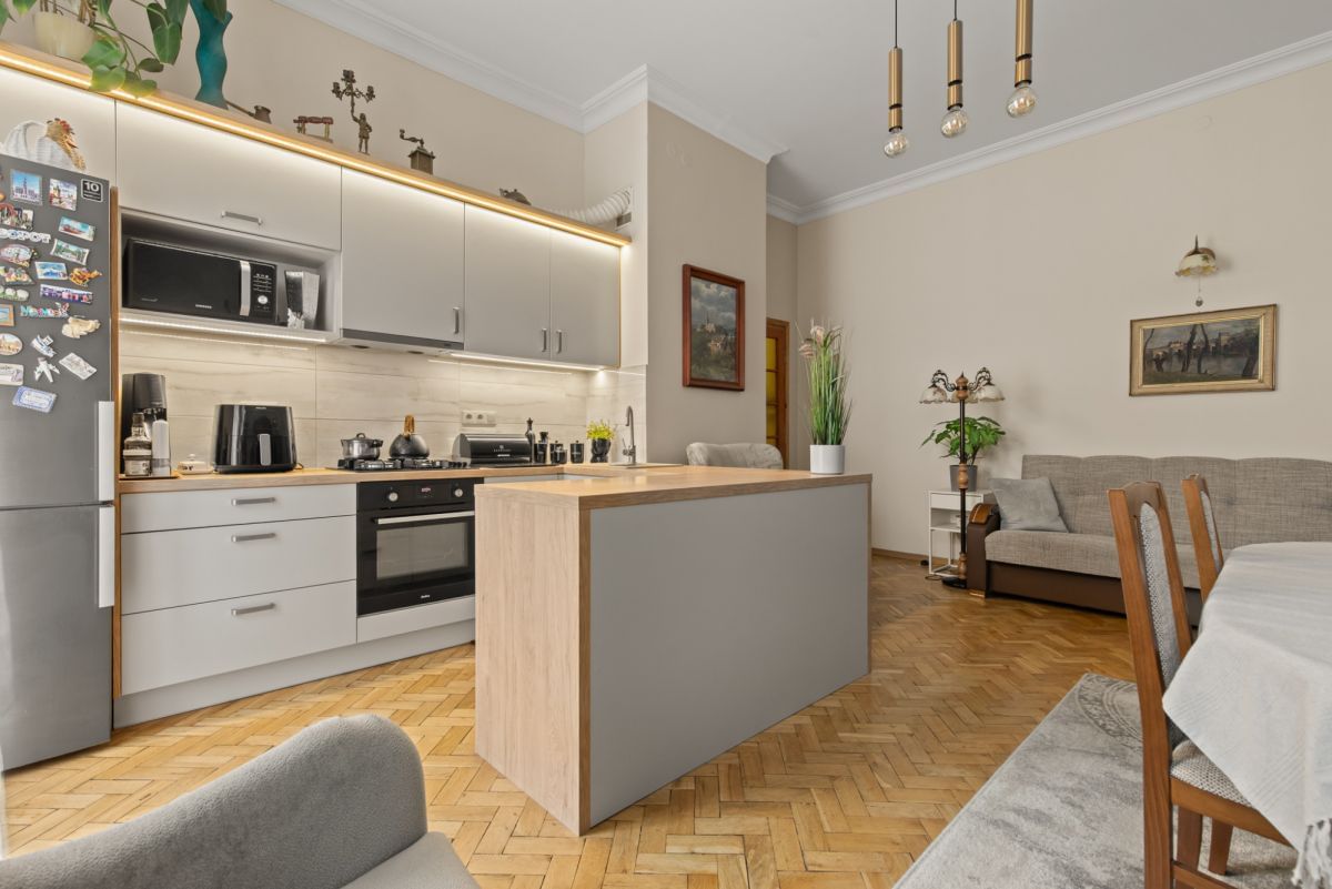 Mieszkanie 3 pokojowe na Sprzedaż