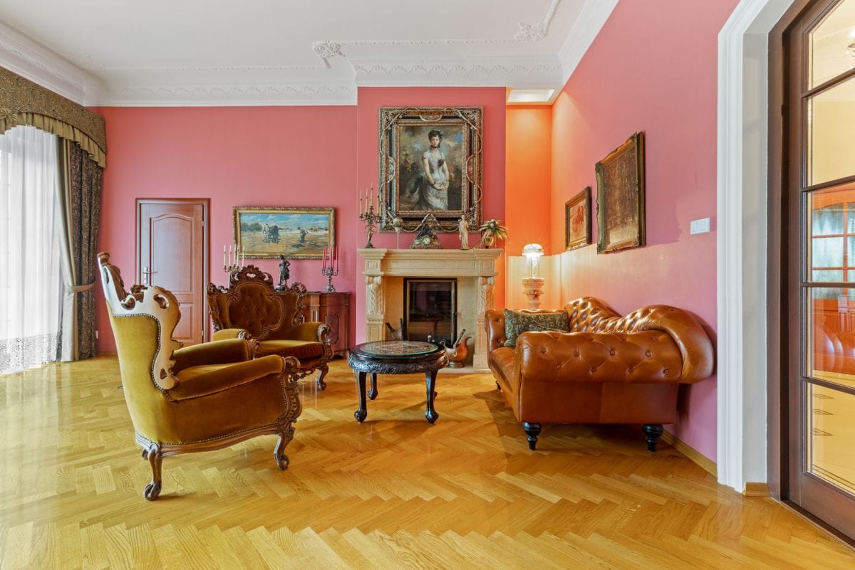 Dom 7 pokojowe na Sprzedaż