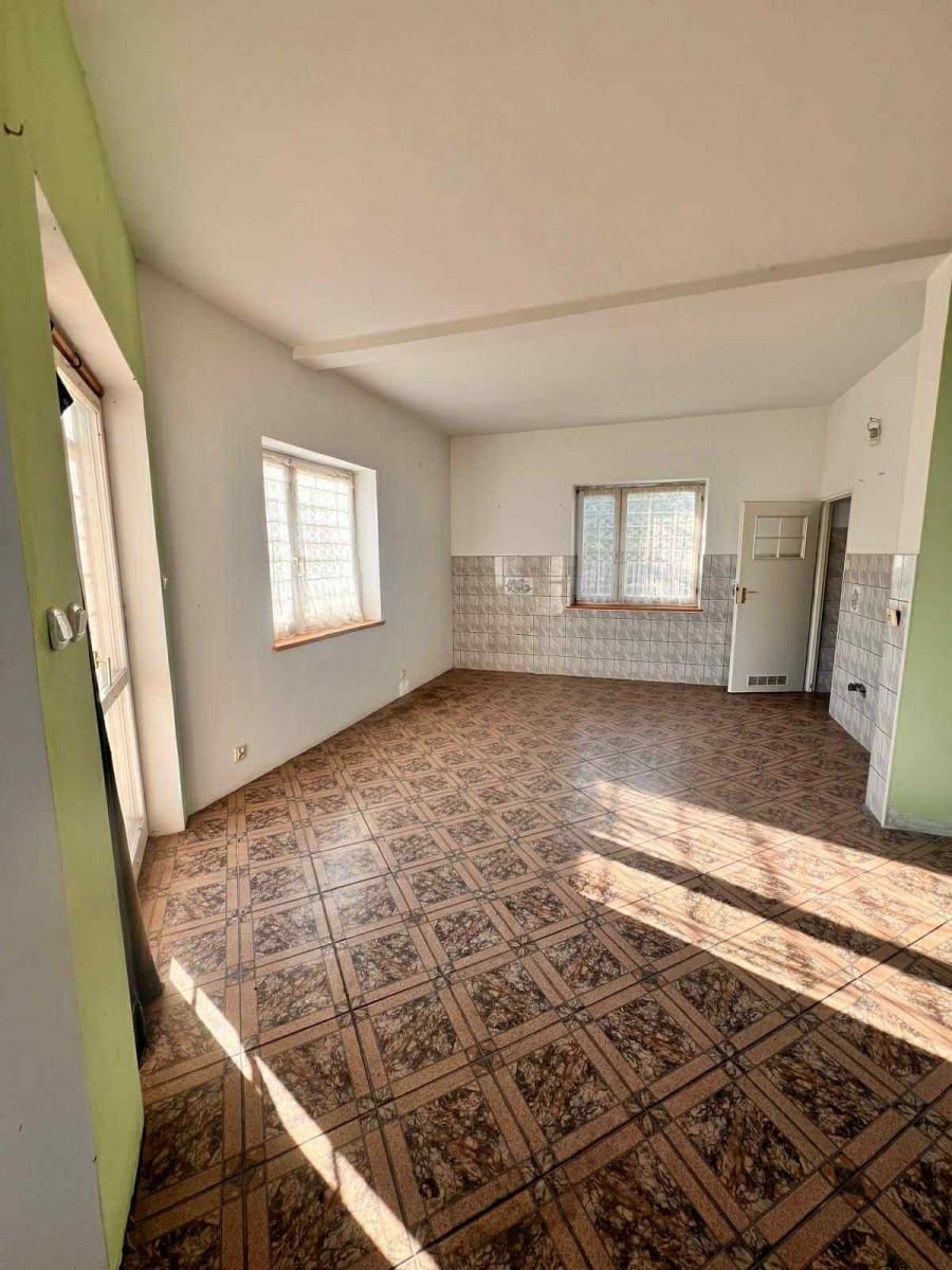 Dom 5 pokojowe na Sprzedaż