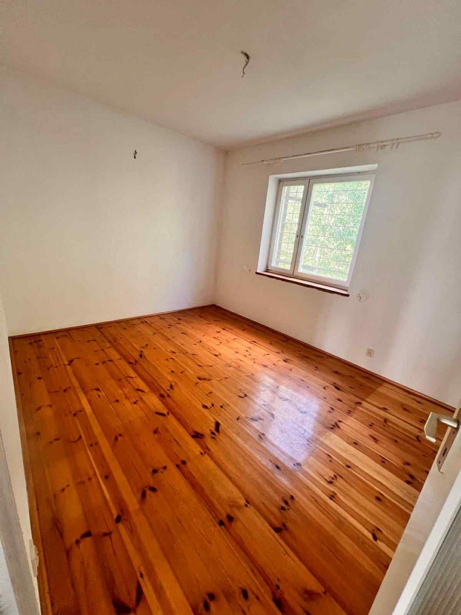 Dom 5 pokojowe na Sprzedaż