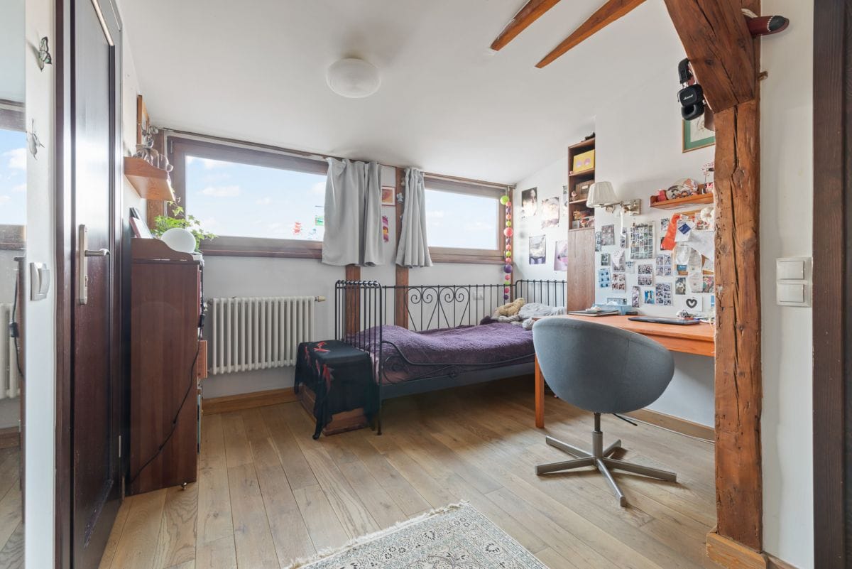 Mieszkanie 9 pokojowe na Sprzedaż