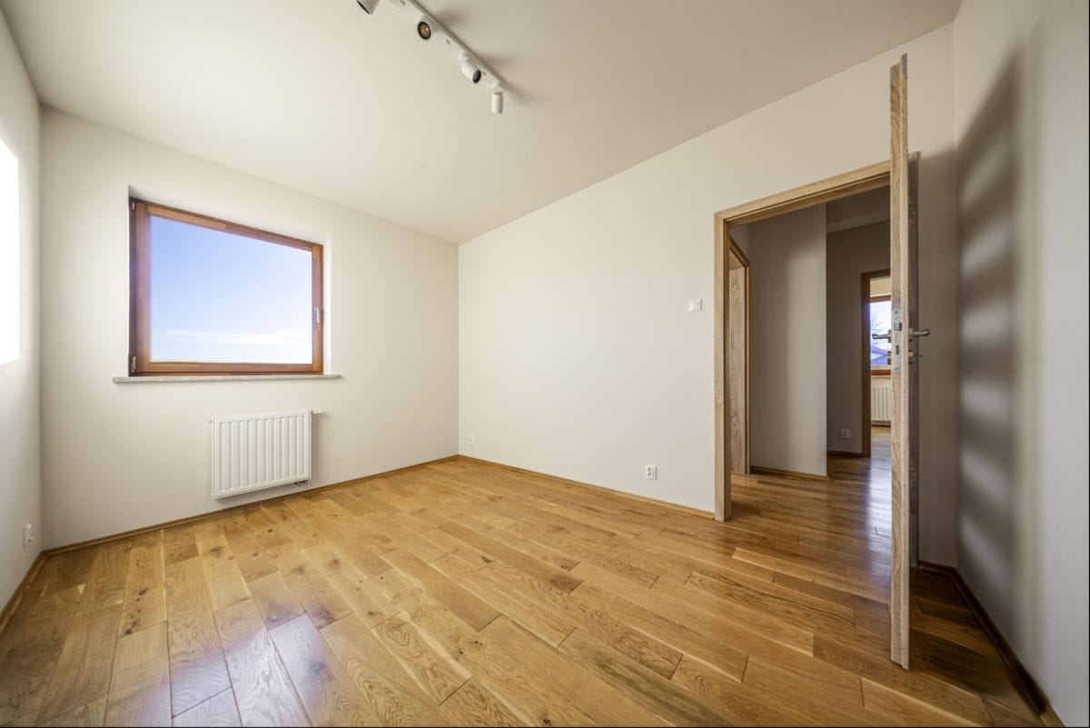 Mieszkanie 5 pokojowe na Wynajem