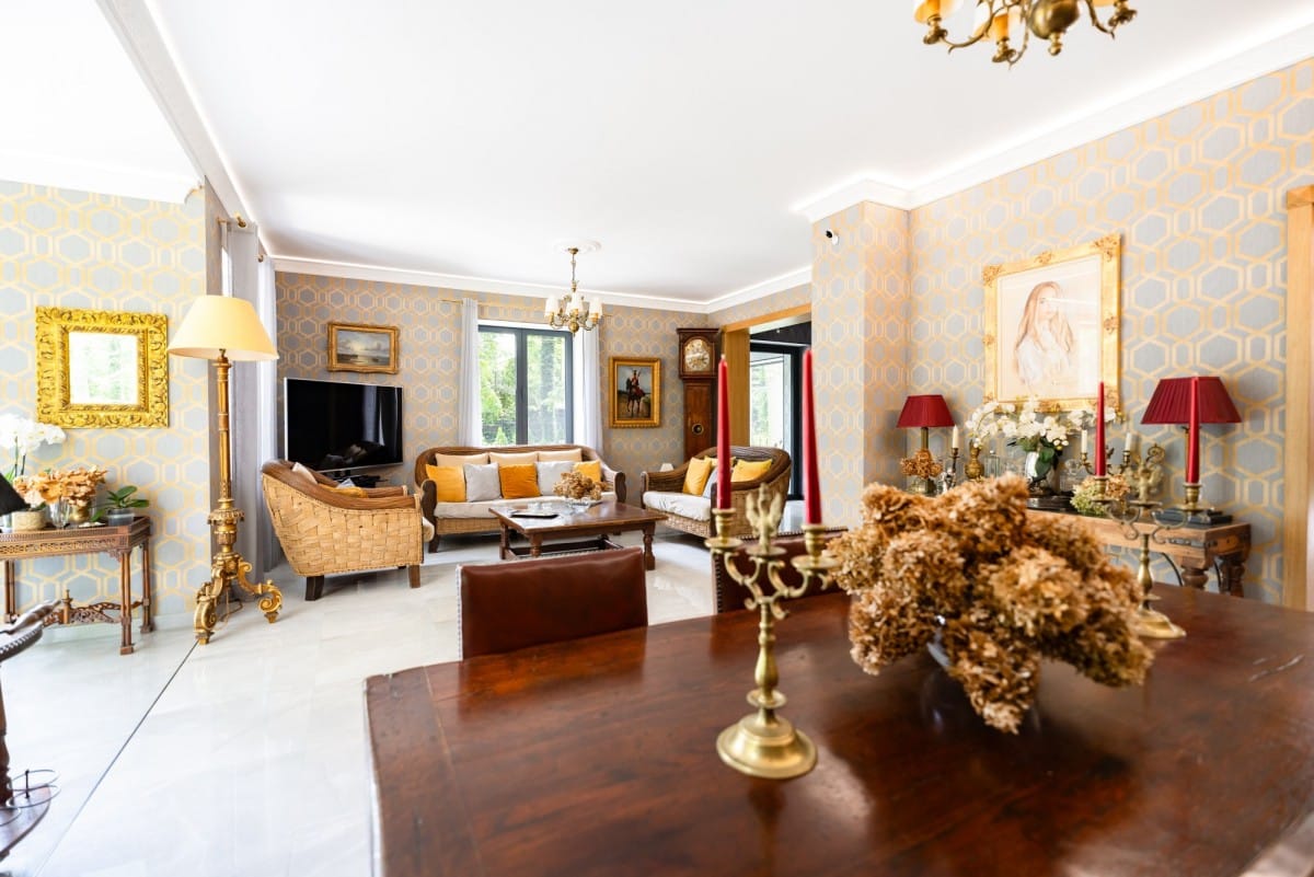 Dom 6 pokojowe na Sprzedaż