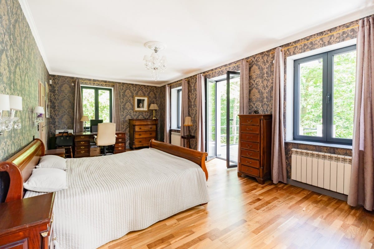 Dom 6 pokojowe na Sprzedaż