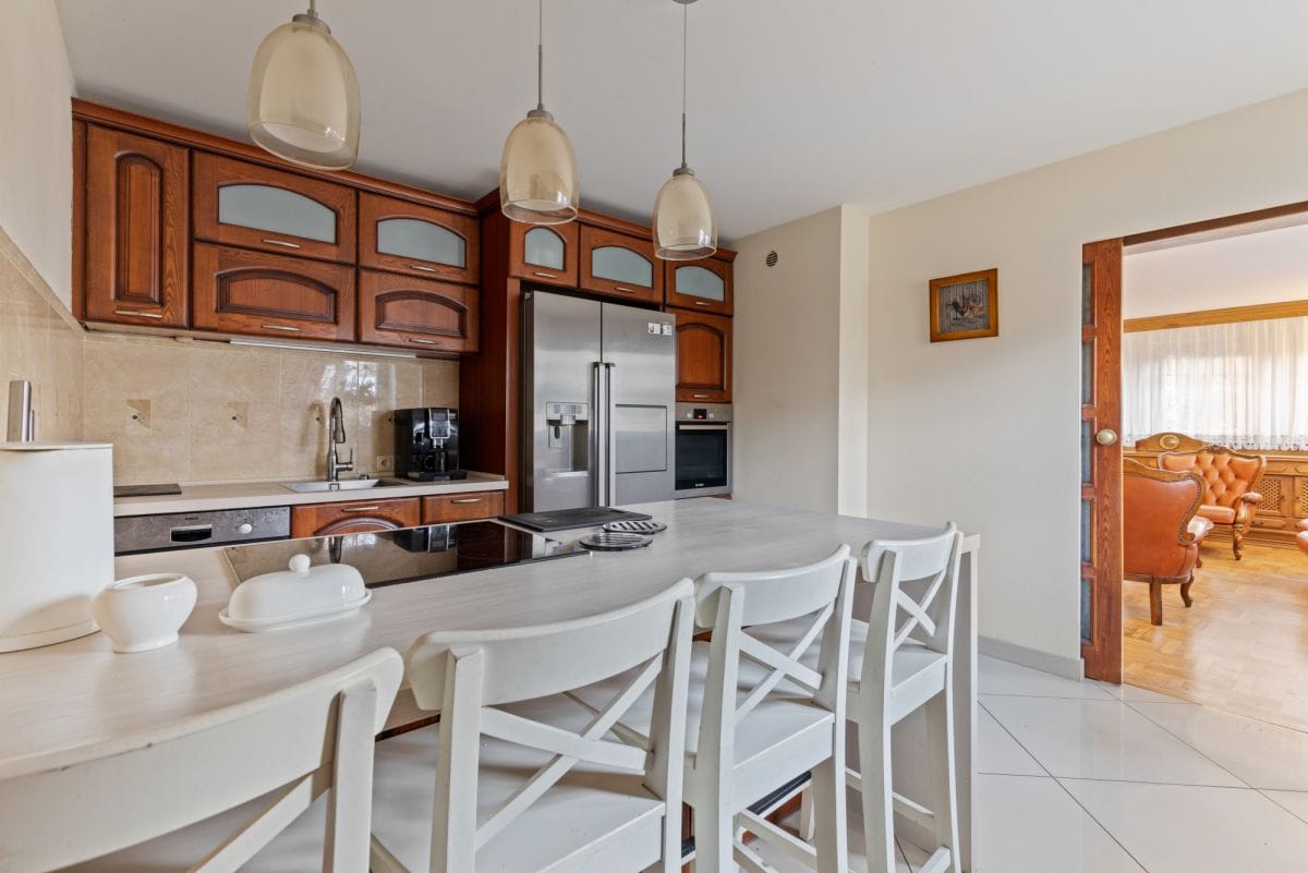 Dom 7 pokojowe na Sprzedaż