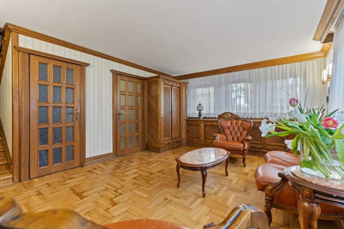 Dom 7 pokojowe na Sprzedaż