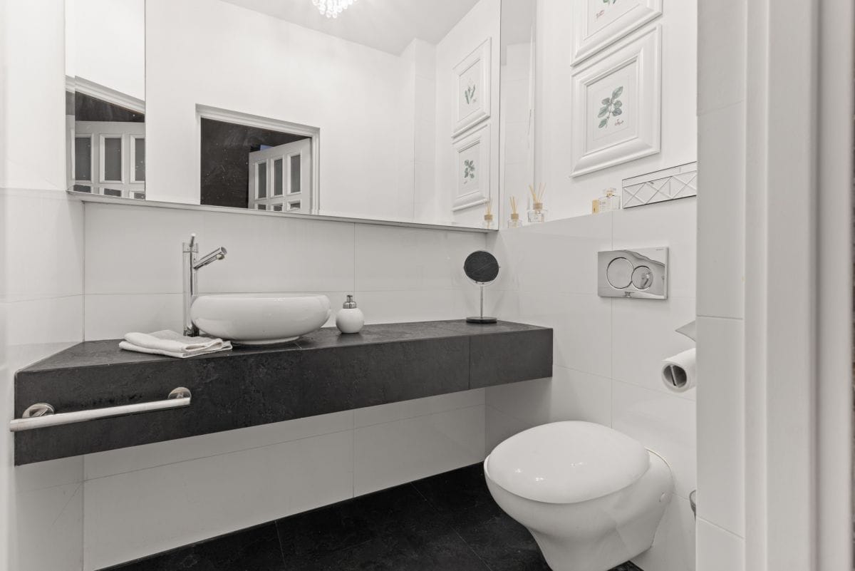 Dom 7 pokojowe na Sprzedaż