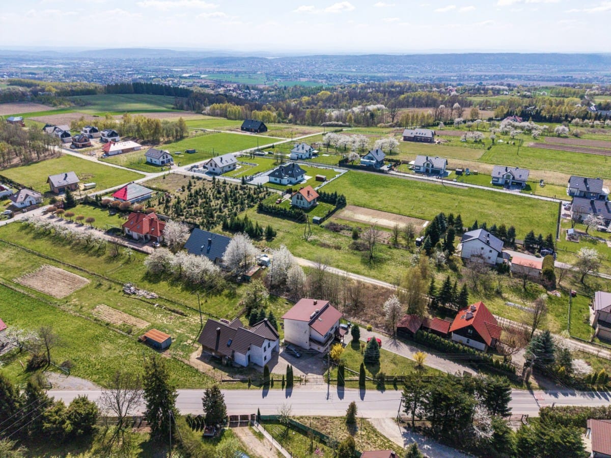 Działka  pokojowe na Sprzedaż