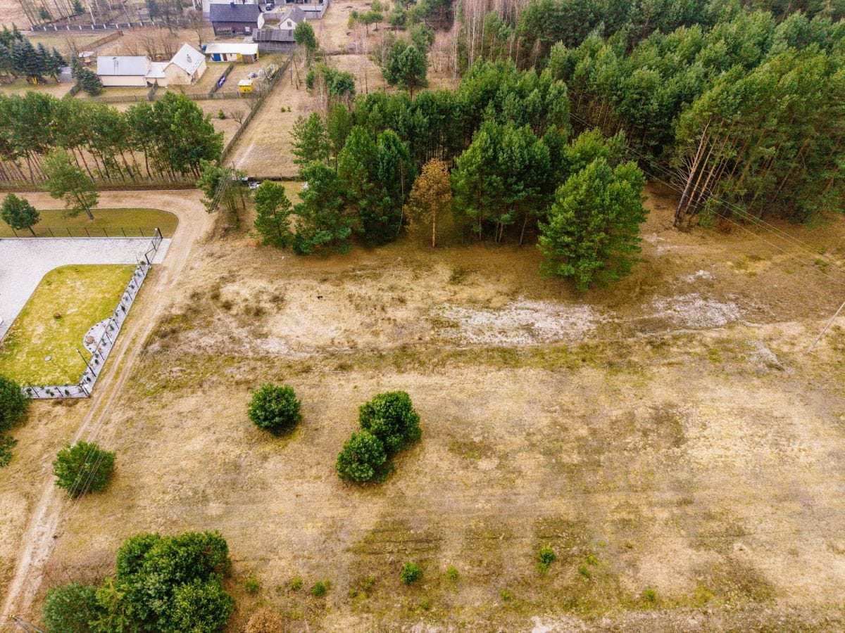 Działka  pokojowe na Sprzedaż