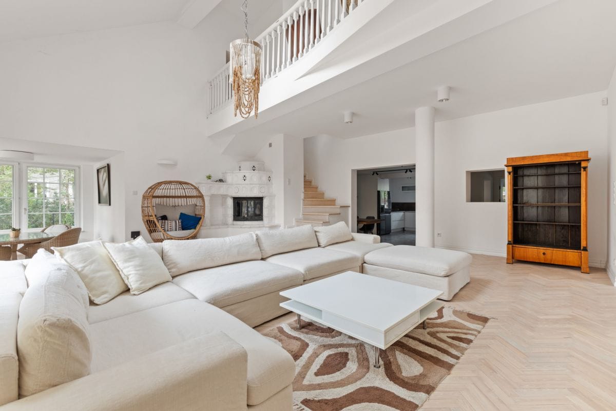 Dom 7 pokojowe na Sprzedaż