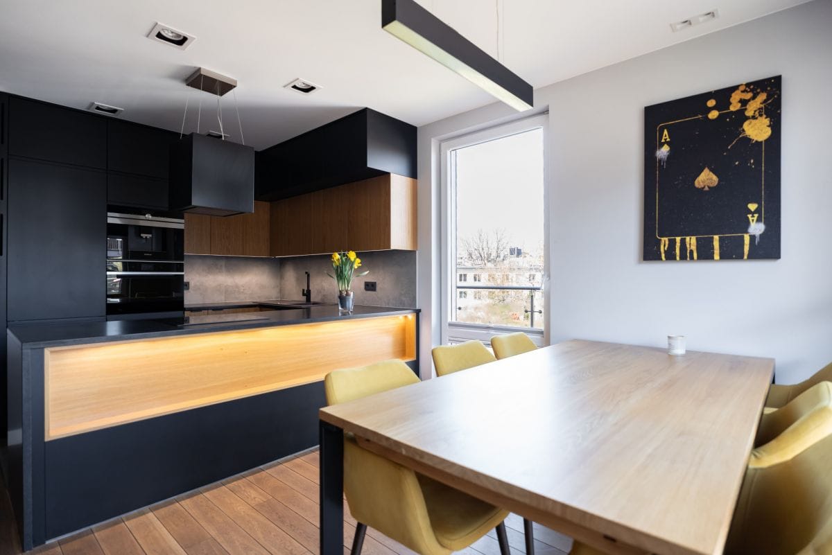 Mieszkanie 4 pokojowe na Sprzedaż