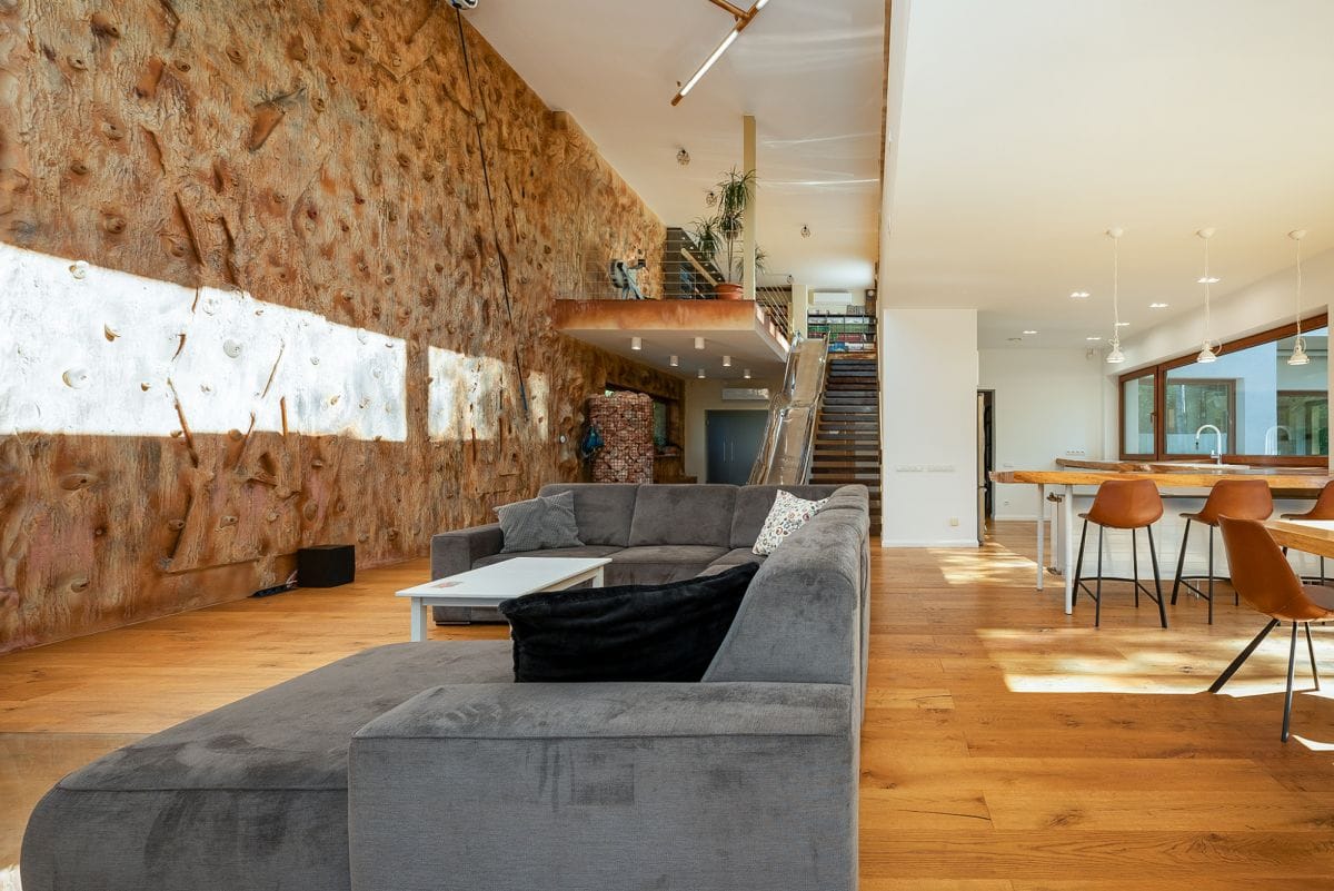 Dom 4 pokojowe na Sprzedaż