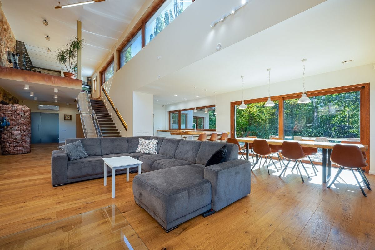 Dom 4 pokojowe na Sprzedaż