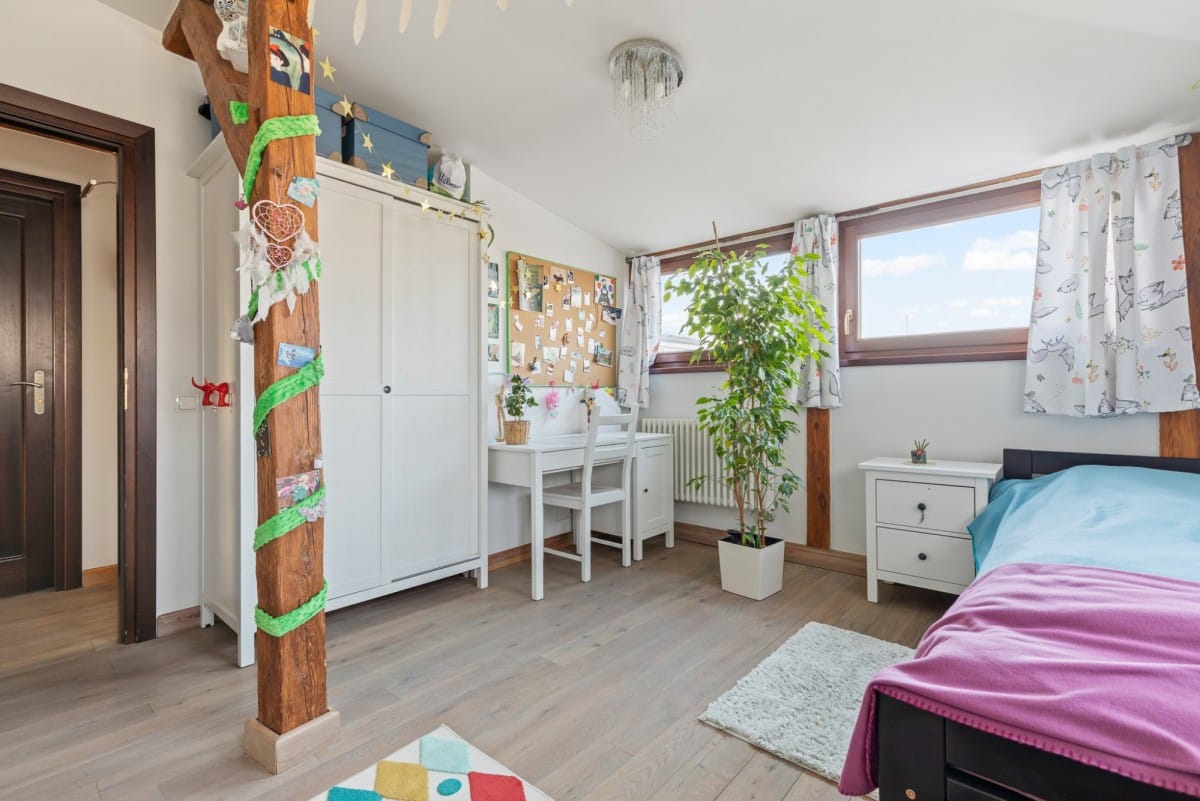 Mieszkanie 5 pokojowe na Sprzedaż