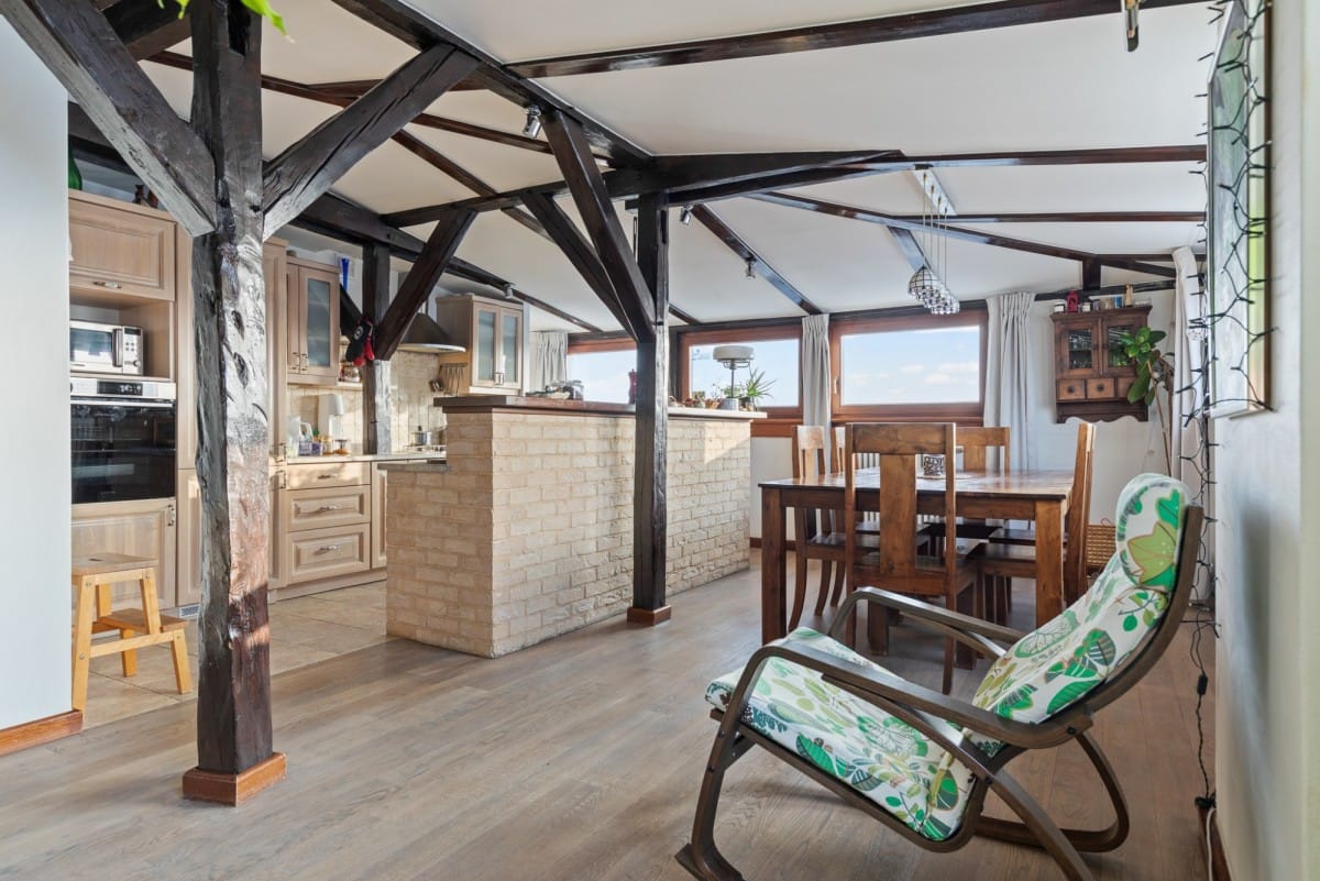 Mieszkanie 4 pokojowe na Sprzedaż