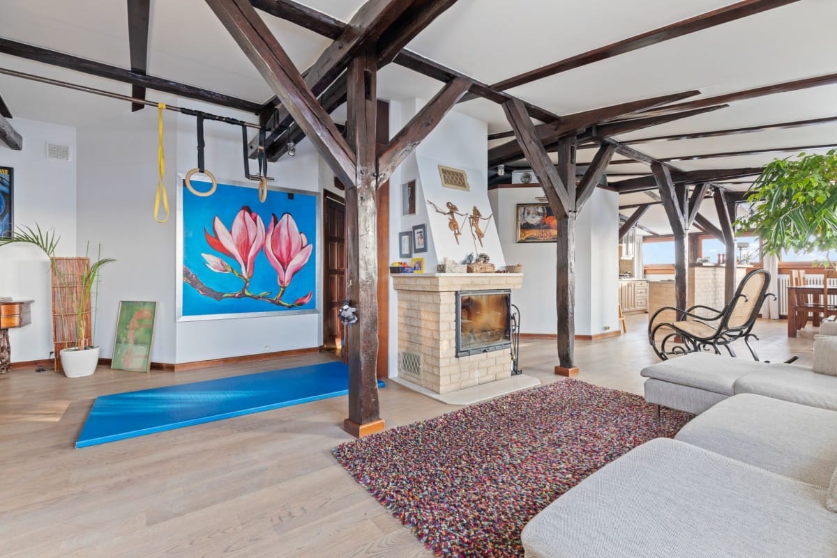 Mieszkanie 4 pokojowe na Sprzedaż