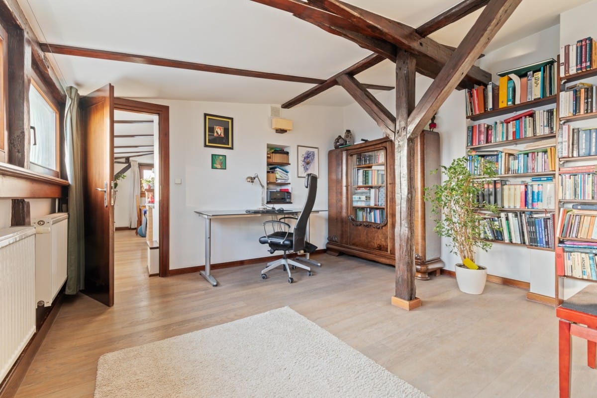 Mieszkanie 4 pokojowe na Sprzedaż