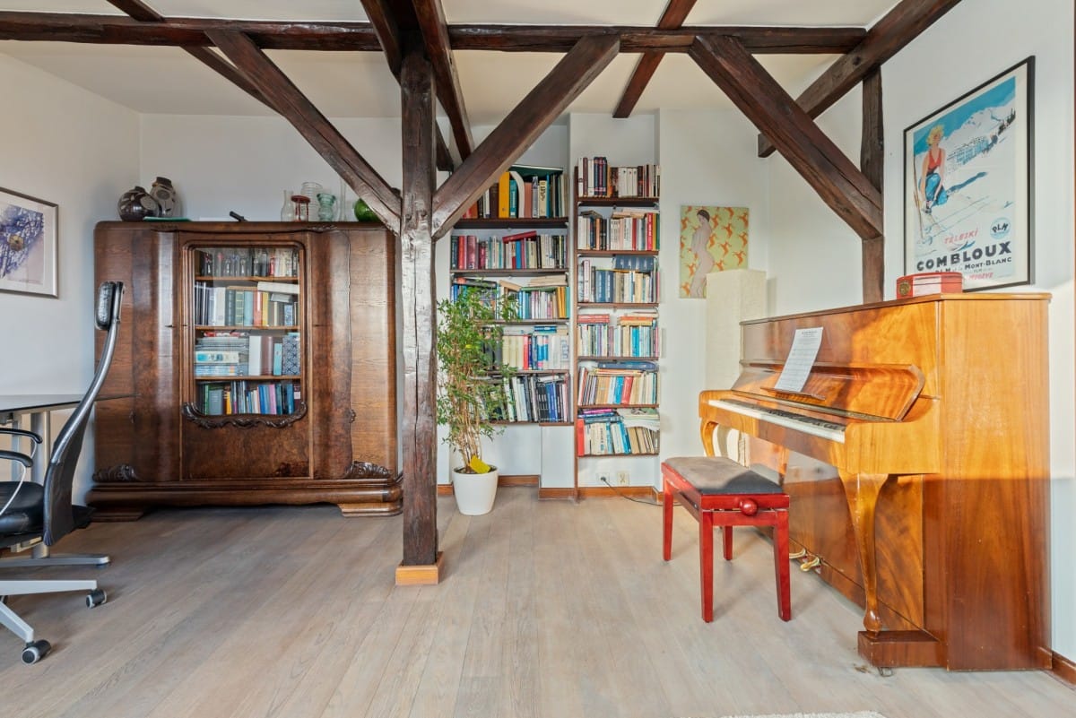 Mieszkanie 4 pokojowe na Sprzedaż