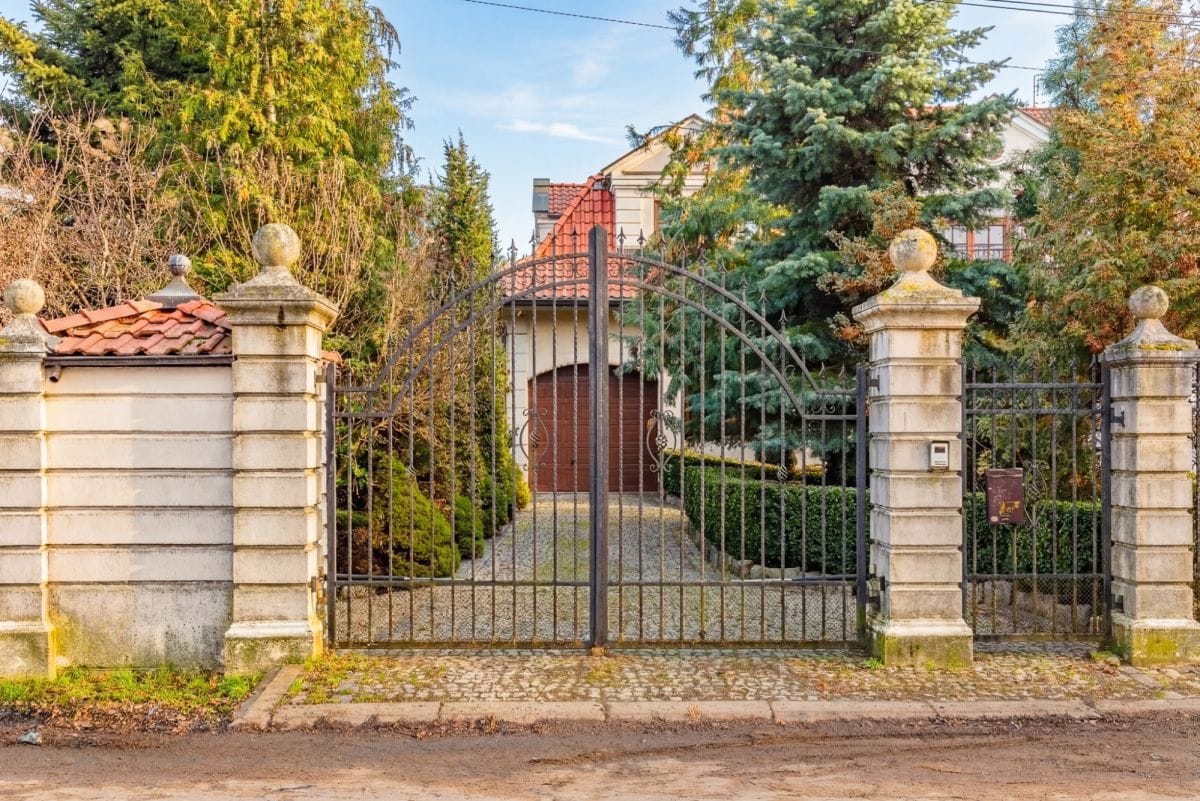 Dom 7 pokojowe na Sprzedaż