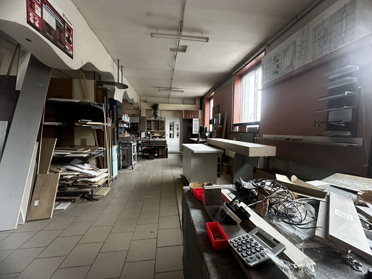 Lokal użytkowy  pokojowe na Sprzedaż