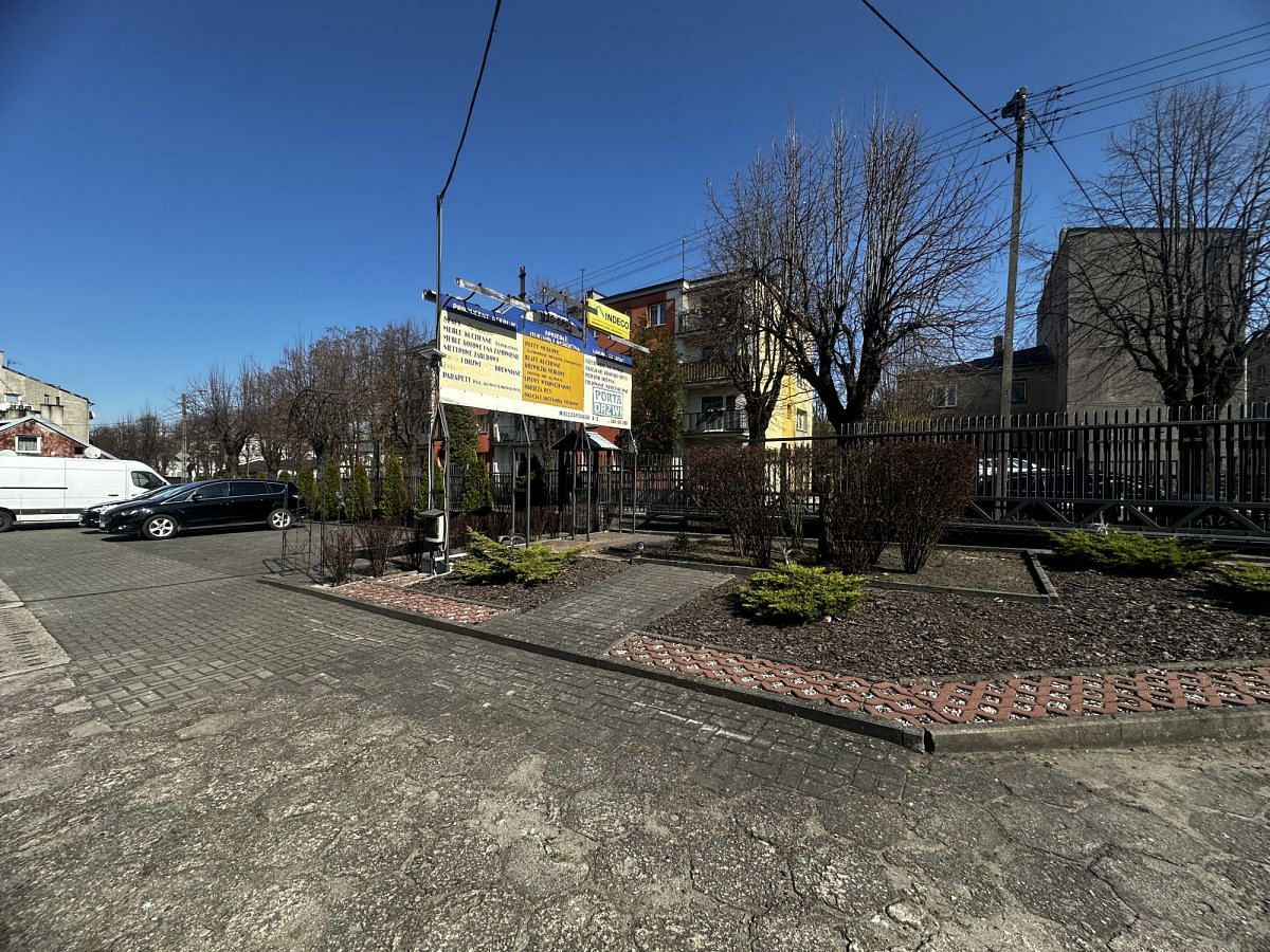 Lokal użytkowy  pokojowe na Sprzedaż