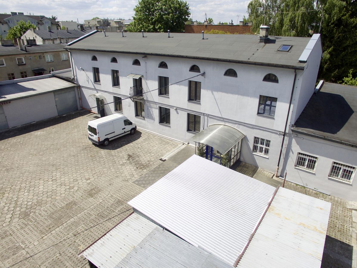 Lokal użytkowy  pokojowe na Sprzedaż