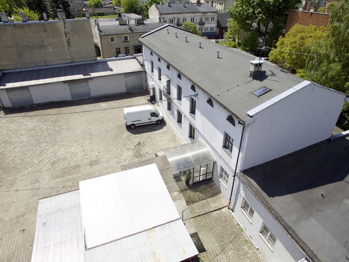 Lokal użytkowy  pokojowe na Sprzedaż