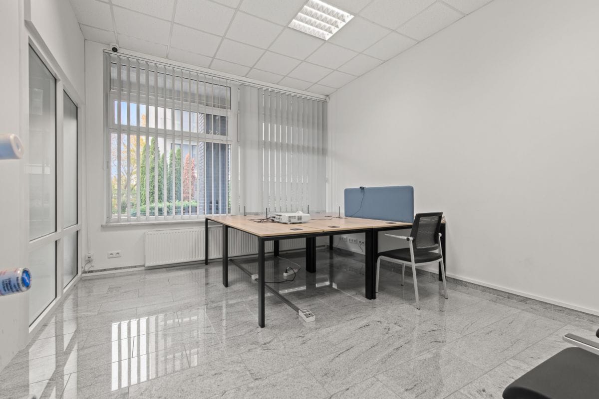 Lokal użytkowy  pokojowe na Sprzedaż