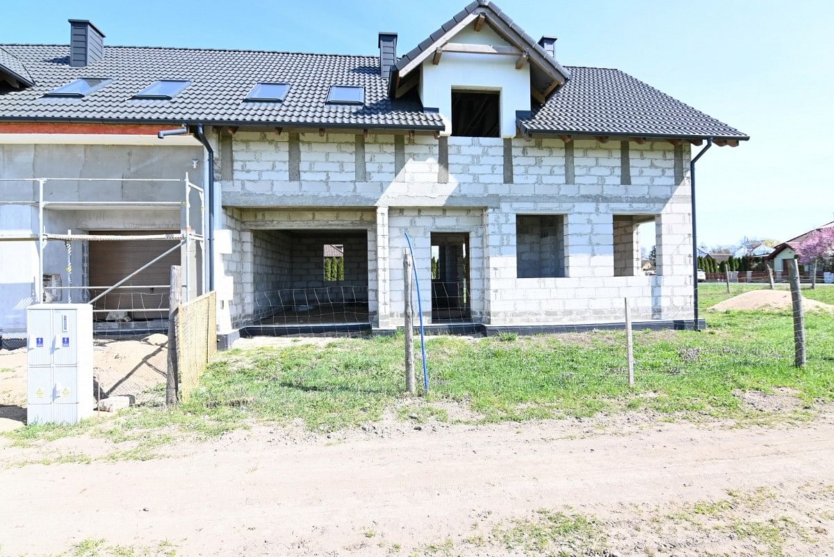 Dom 5 pokojowe na Sprzedaż