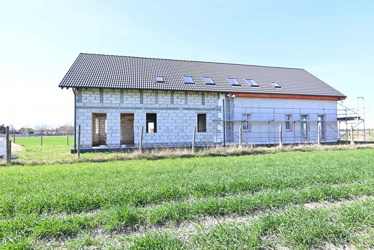 Dom 5 pokojowe na Sprzedaż