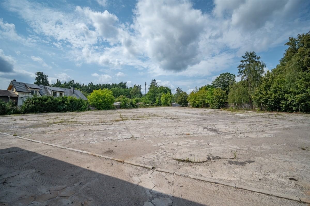 Lokal użytkowy  pokojowe na Sprzedaż