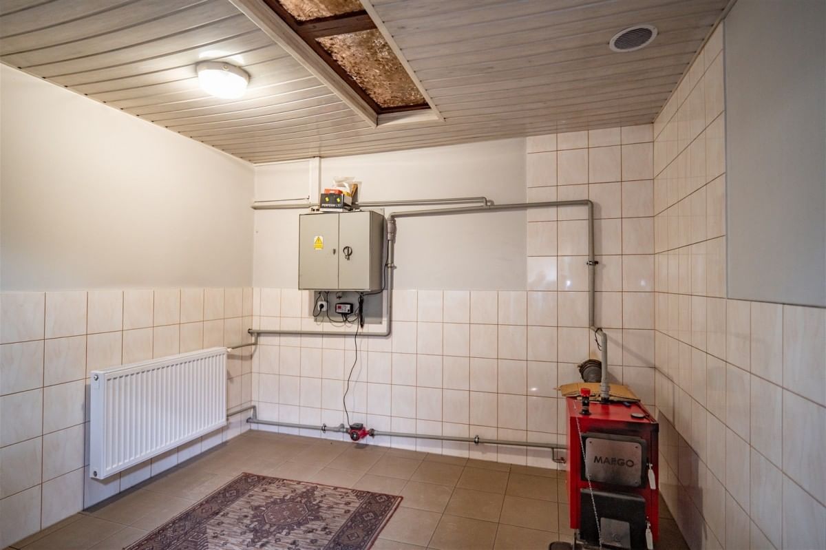 Lokal użytkowy  pokojowe na Sprzedaż